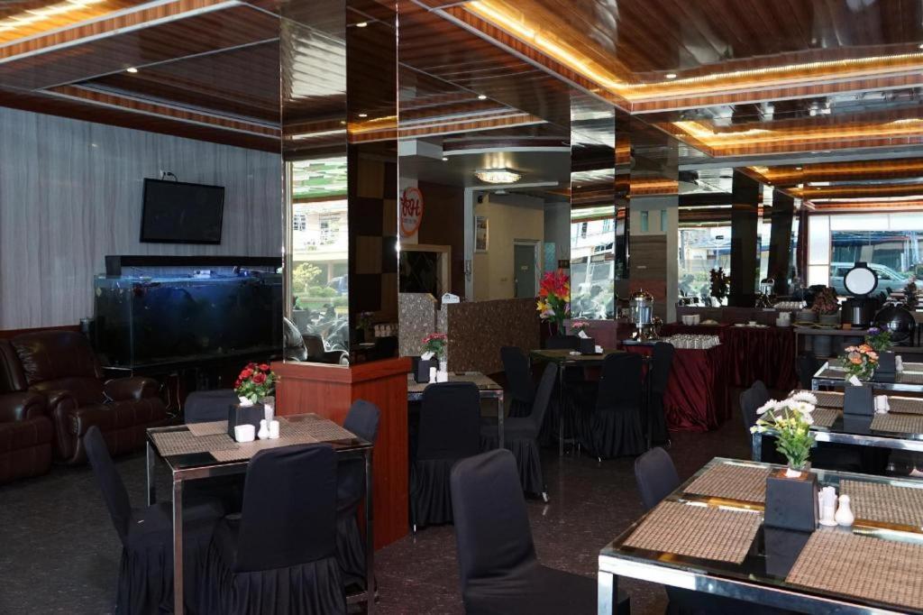 Ren'Z Hotel Bangka Island  Zewnętrze zdjęcie