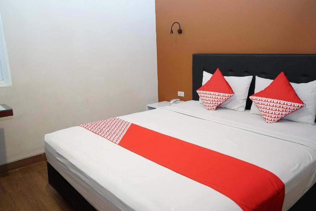 Ren'Z Hotel Bangka Island  Zewnętrze zdjęcie