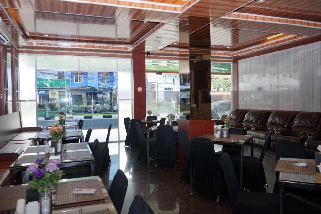 Ren'Z Hotel Bangka Island  Zewnętrze zdjęcie